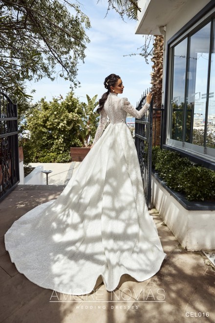https://amore-novias.com/images/stories/virtuemart/product/CEL016(3).jpg