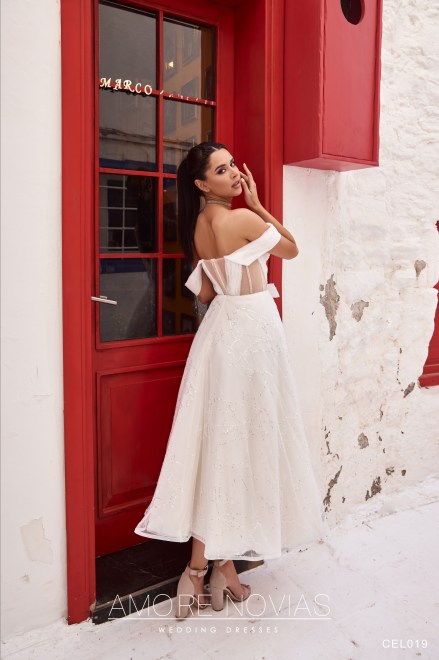 https://amore-novias.com/images/stories/virtuemart/product/CEL019(3).jpg