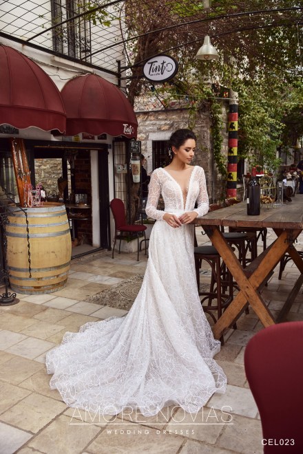 https://amore-novias.com/images/stories/virtuemart/product/CEL023(4).jpg