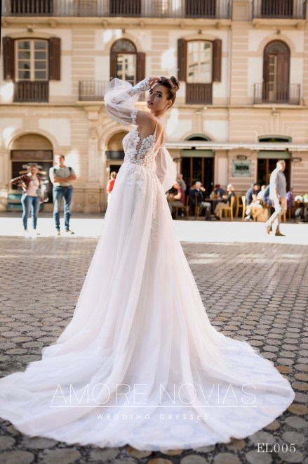 https://amore-novias.com/images/stories/virtuemart/product/EL005(3).jpg