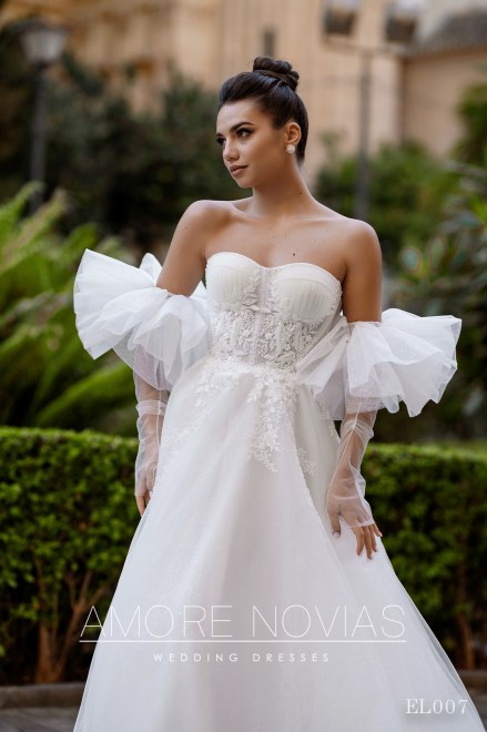 https://amore-novias.com/images/stories/virtuemart/product/EL007(2).jpg