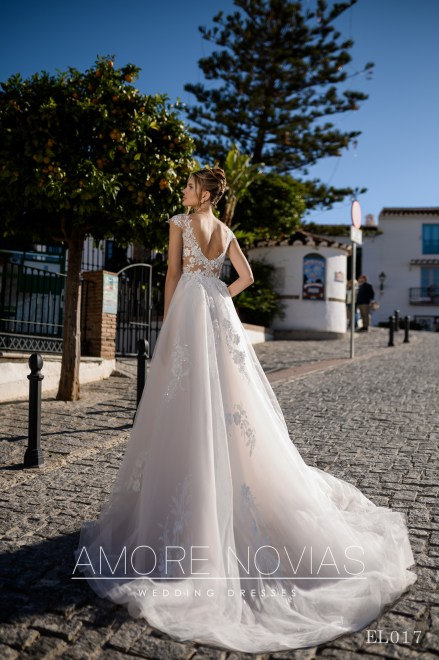 https://amore-novias.com/images/stories/virtuemart/product/EL017(3).jpg
