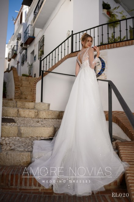 https://amore-novias.com/images/stories/virtuemart/product/EL020(3).jpg
