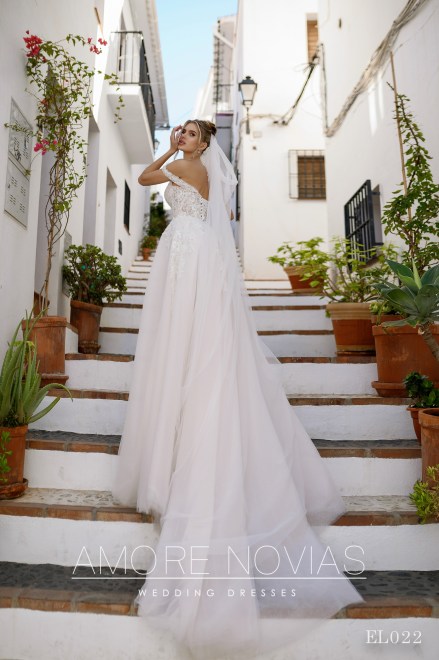 https://amore-novias.com/images/stories/virtuemart/product/EL022(3).jpg