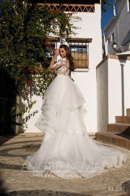 https://amore-novias.com/images/stories/virtuemart/product/EL027(3).jpg