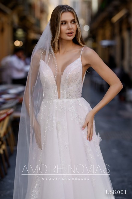 https://amore-novias.com/images/stories/virtuemart/product/USK001-3.jpg