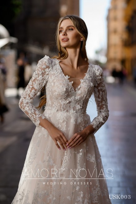 https://amore-novias.com/images/stories/virtuemart/product/USK003-3.jpg
