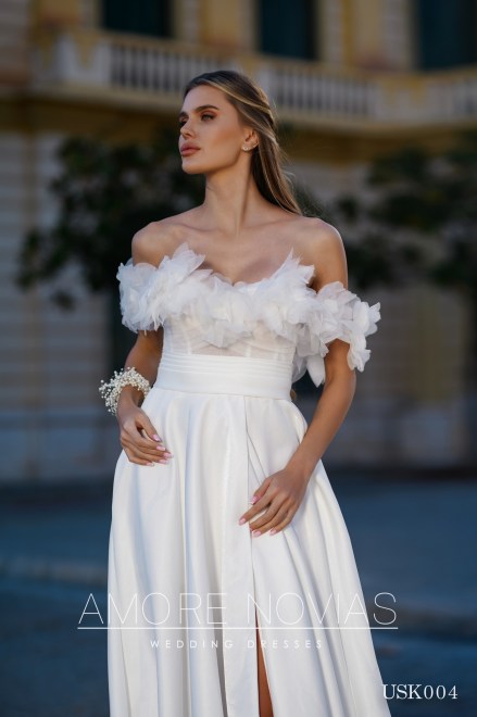 https://amore-novias.com/images/stories/virtuemart/product/USK004-1.jpg
