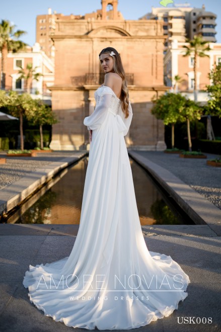 https://amore-novias.com/images/stories/virtuemart/product/USK008-3.jpg