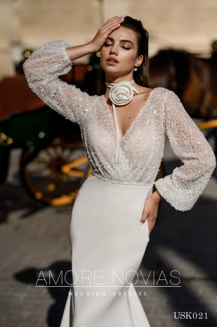 https://amore-novias.com/images/stories/virtuemart/product/USK021-1.jpg