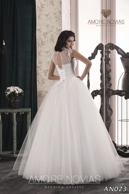 https://amore-novias.com/images/stories/virtuemart/product/an023_.jpg