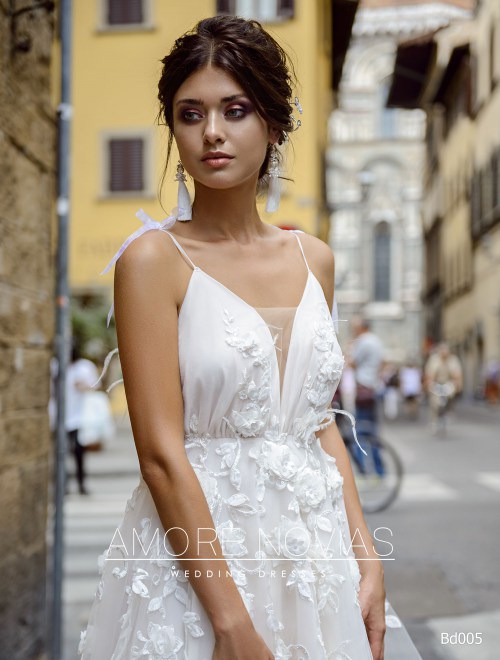 https://amore-novias.com/images/stories/virtuemart/product/bd005-------(2).jpg
