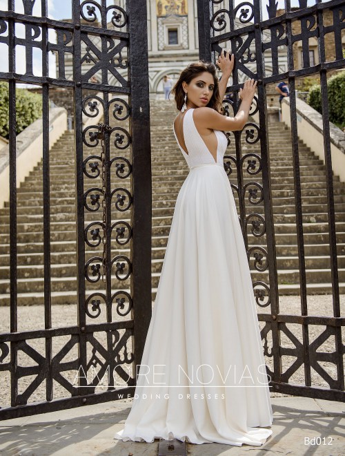 https://amore-novias.com/images/stories/virtuemart/product/bd012-------(3).jpg