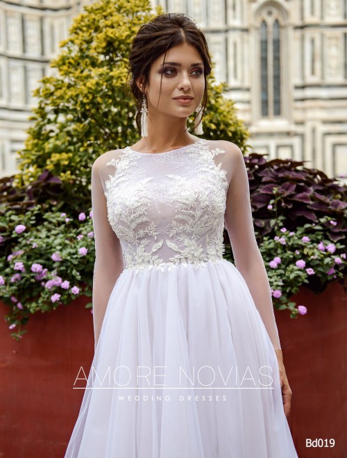 https://amore-novias.com/images/stories/virtuemart/product/bd019-------(2).jpg