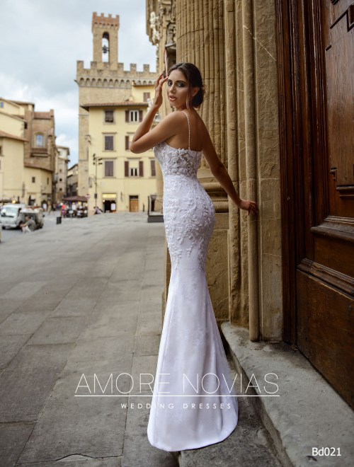 https://amore-novias.com/images/stories/virtuemart/product/bd021-------(4).jpg