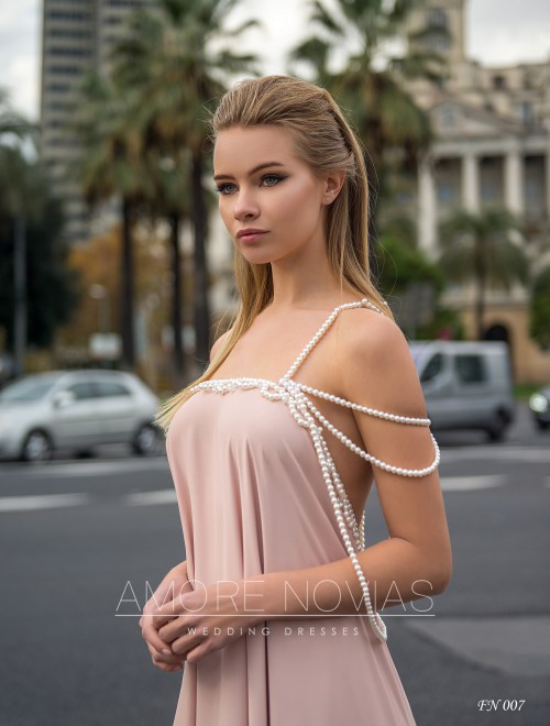 https://amore-novias.com/images/stories/virtuemart/product/fn-007--------(2).jpg