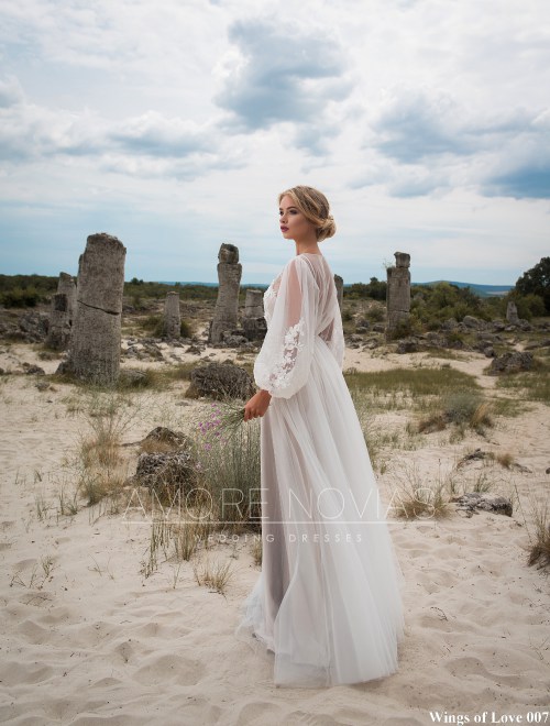 https://amore-novias.com/images/stories/virtuemart/product/lk-007-------(3).jpg