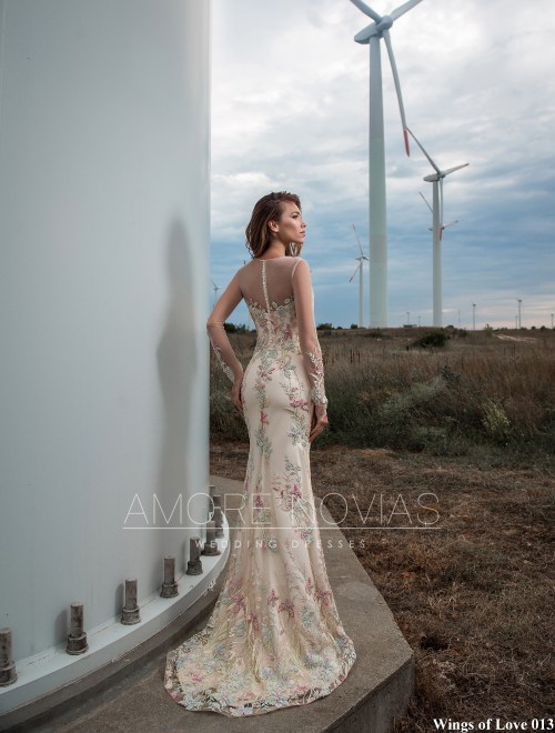 https://amore-novias.com/images/stories/virtuemart/product/lk-013-------(3).jpg