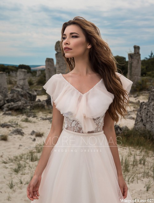 https://amore-novias.com/images/stories/virtuemart/product/lk-027-------(2).jpg