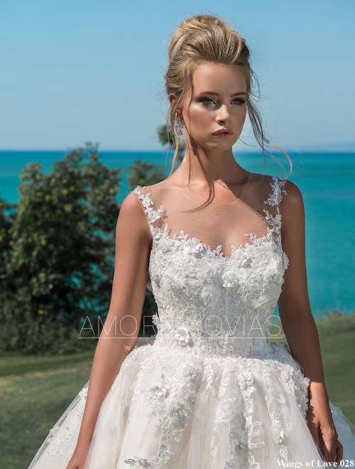 https://amore-novias.com/images/stories/virtuemart/product/lk-028-------(2).jpg