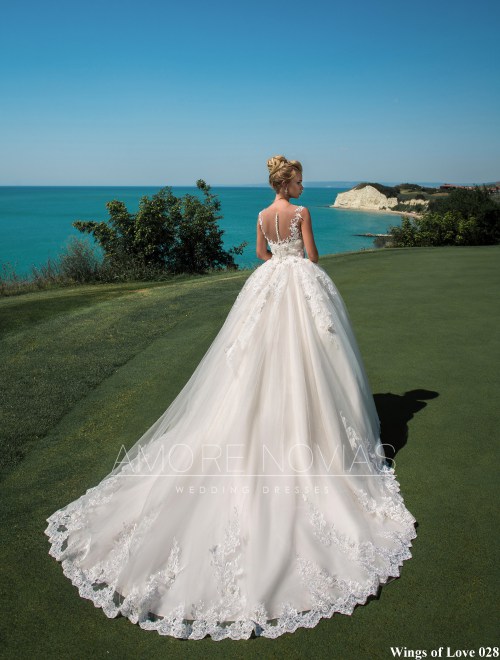 https://amore-novias.com/images/stories/virtuemart/product/lk-028-------(3).jpg
