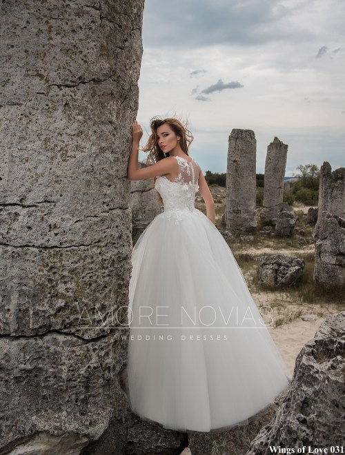 https://amore-novias.com/images/stories/virtuemart/product/lk-031-------(3).jpg