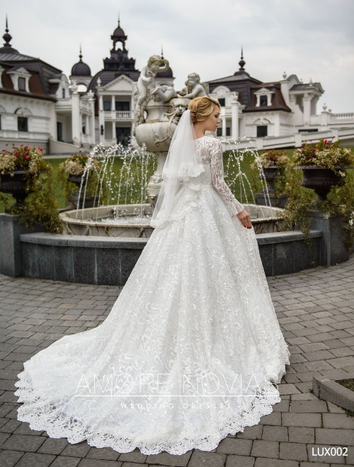https://amore-novias.com/images/stories/virtuemart/product/lux002--------(4).jpg