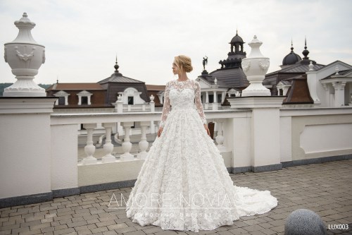 https://amore-novias.com/images/stories/virtuemart/product/lux003--------(1).jpg