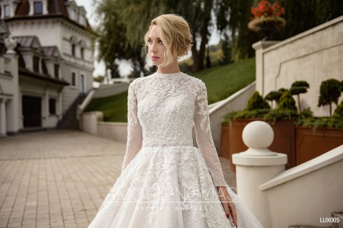 https://amore-novias.com/images/stories/virtuemart/product/lux005--------(2).jpg
