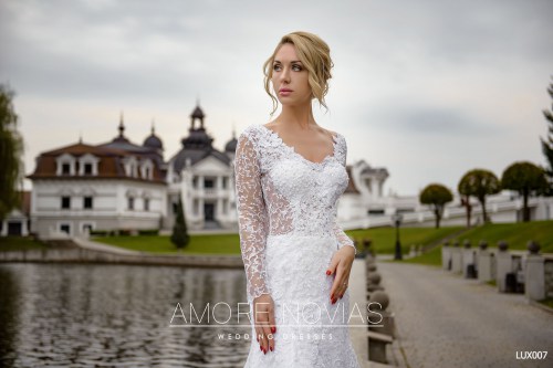 https://amore-novias.com/images/stories/virtuemart/product/lux007--------(2).jpg