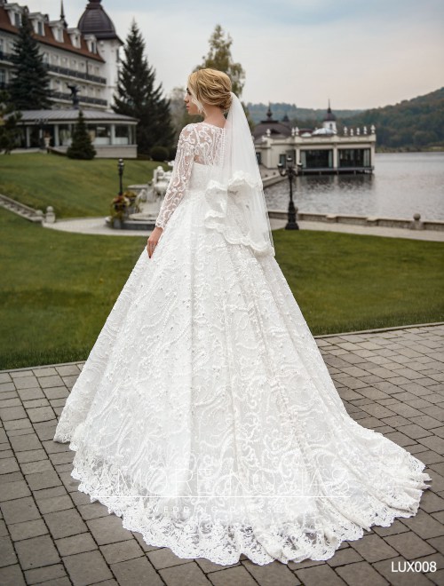 https://amore-novias.com/images/stories/virtuemart/product/lux008--------(4).jpg