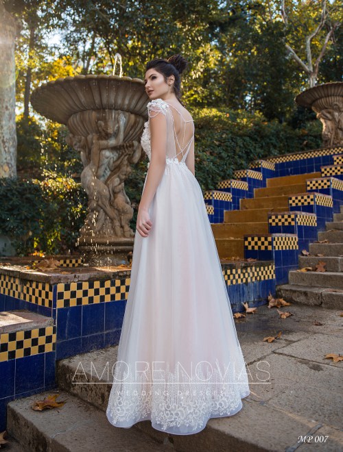 https://amore-novias.com/images/stories/virtuemart/product/mp-007--------(3).jpg