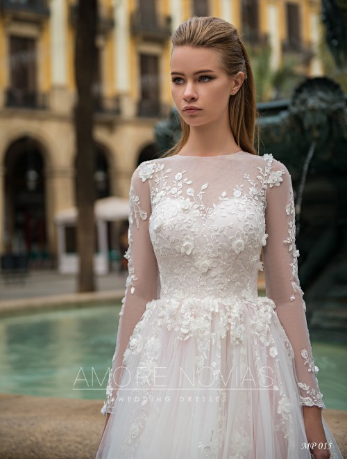 https://amore-novias.com/images/stories/virtuemart/product/mp-015--------(2).jpg