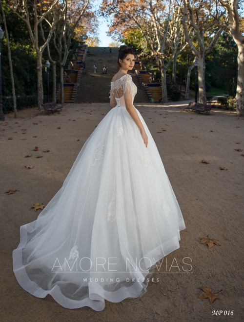 https://amore-novias.com/images/stories/virtuemart/product/mp-016--------(3).jpg