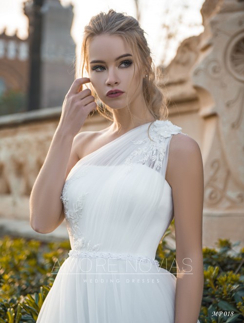 https://amore-novias.com/images/stories/virtuemart/product/mp-018--------(2).jpg