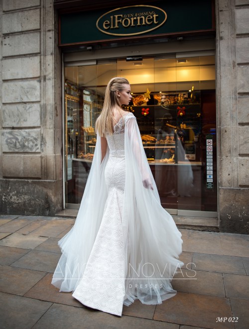 https://amore-novias.com/images/stories/virtuemart/product/mp-022--------(2).jpg