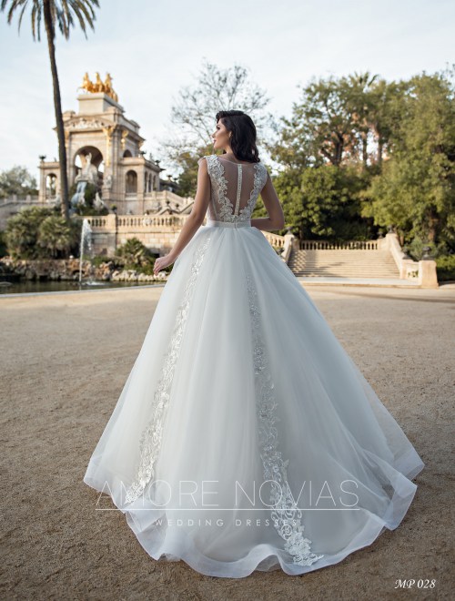 https://amore-novias.com/images/stories/virtuemart/product/mp-028--------(3).jpg