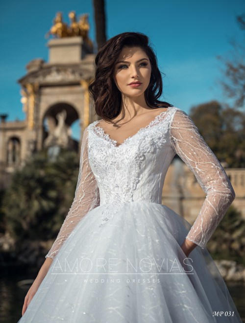https://amore-novias.com/images/stories/virtuemart/product/mp-031--------(2).jpg