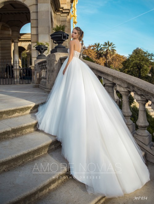 https://amore-novias.com/images/stories/virtuemart/product/mp-034--------(3).jpg