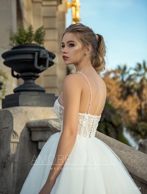 https://amore-novias.com/images/stories/virtuemart/product/mp-034--------(4).jpg