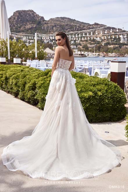 https://amore-novias.com/images/stories/virtuemart/product/omk016-3.jpg