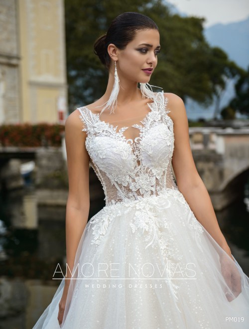 https://amore-novias.com/images/stories/virtuemart/product/pm019-------(2).jpg