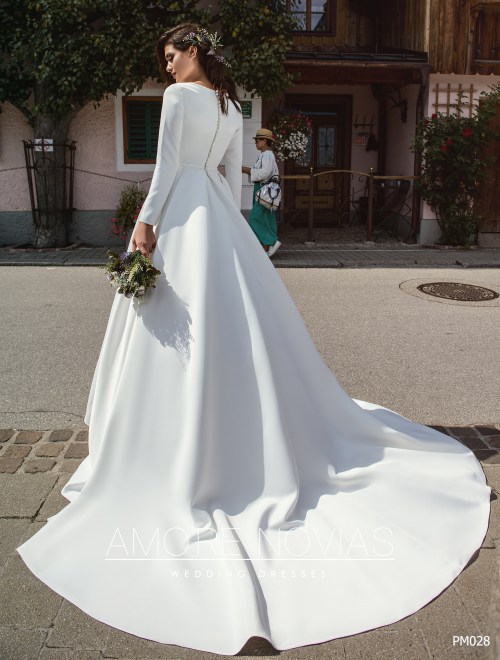 https://amore-novias.com/images/stories/virtuemart/product/pm028-------(3).jpg