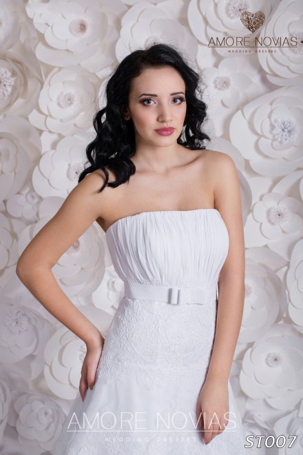 https://amore-novias.com/images/stories/virtuemart/product/st007__.jpg