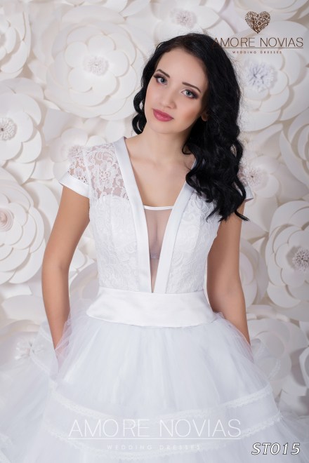 https://amore-novias.com/images/stories/virtuemart/product/st015_.jpg