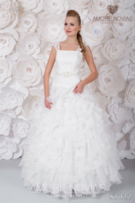 https://amore-novias.com/images/stories/virtuemart/product/st022.jpg
