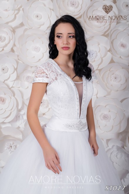 https://amore-novias.com/images/stories/virtuemart/product/st027_.jpg