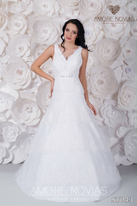 https://amore-novias.com/images/stories/virtuemart/product/st043.jpg